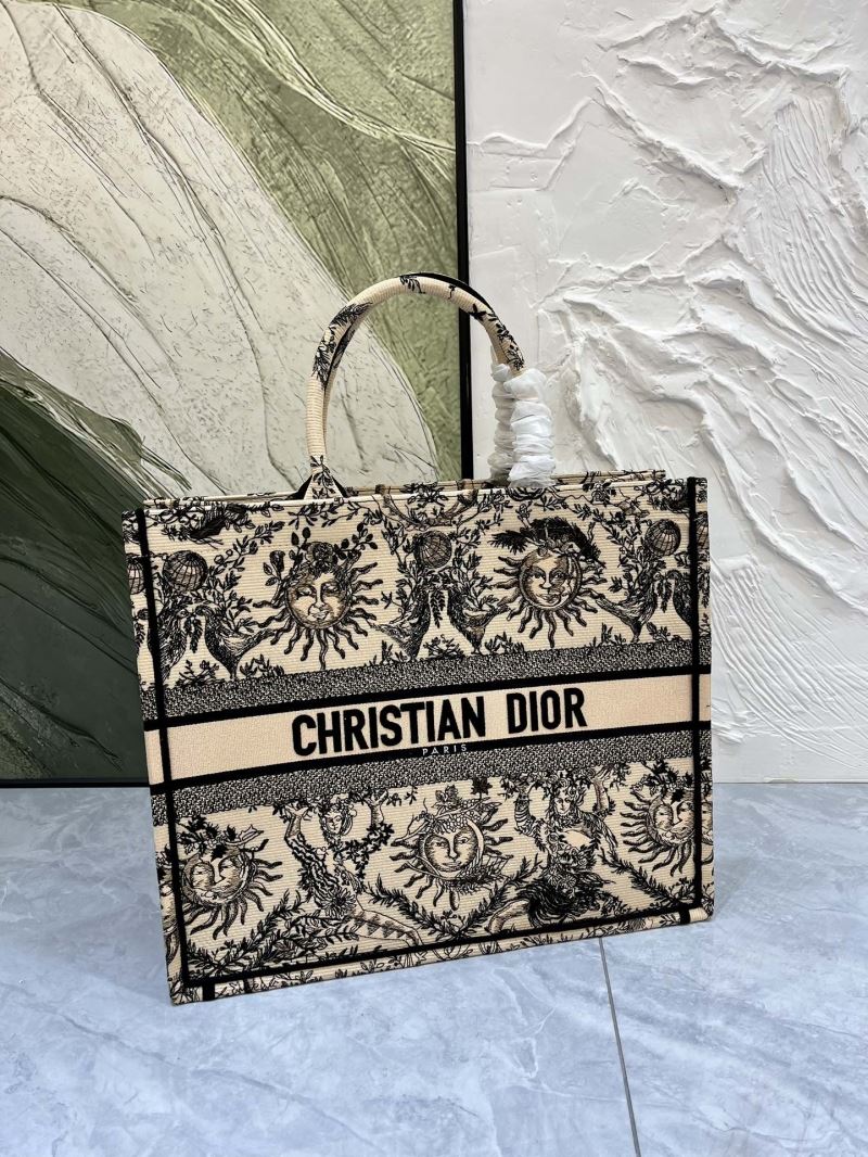 Christian Dior Shopping Bags